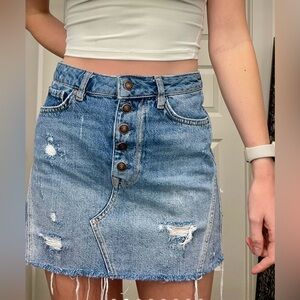 We the Free Denim Distressed Button Fly Skirt Women’s Size 28